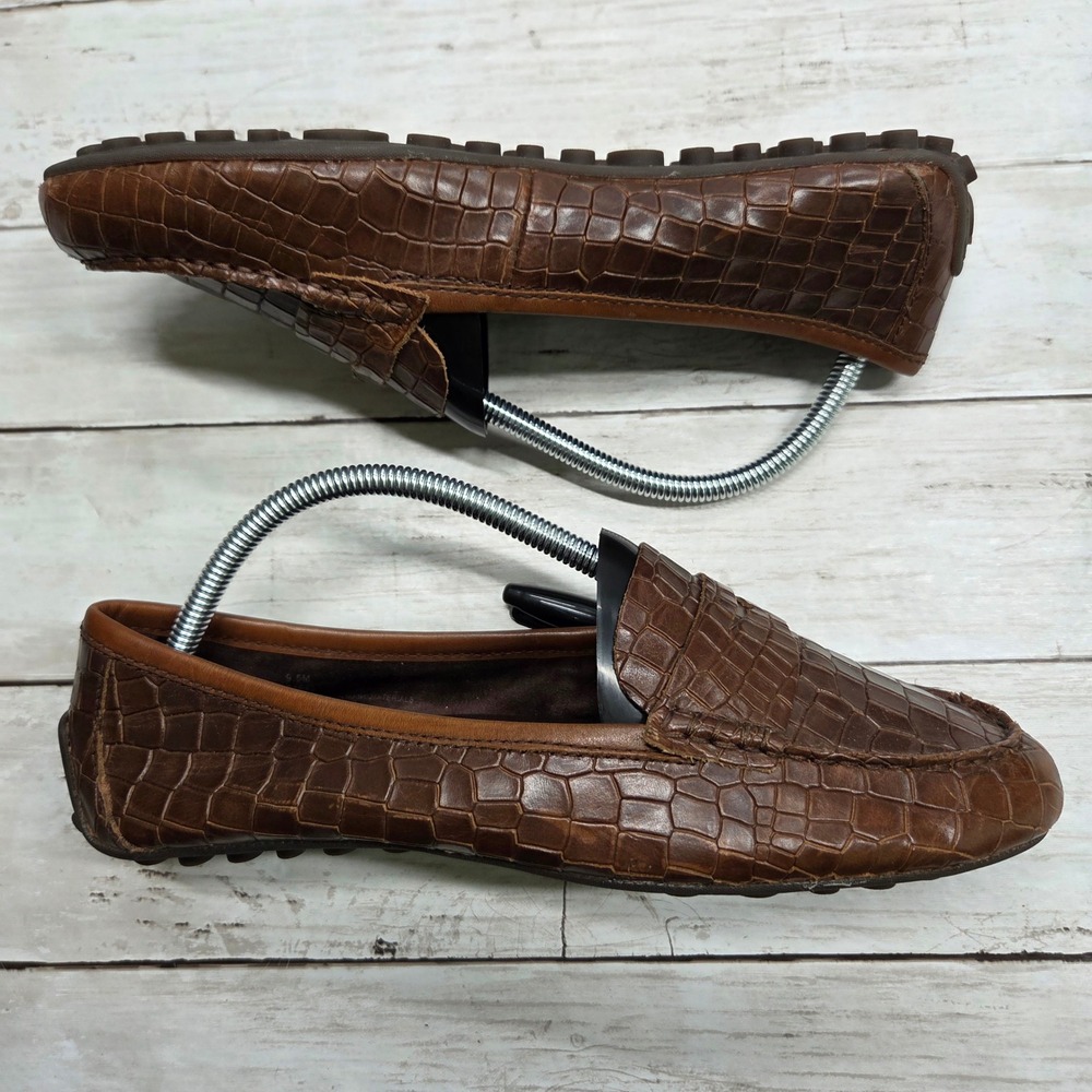 Born F16457 Croc Embossed Penny Loafer Women 9.5M Brown Leather Slip On Flat
